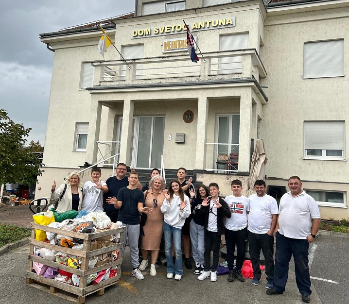 Tradicionalna humanitarna akcija OŠ Nikole Hribara za pučku kuhinju