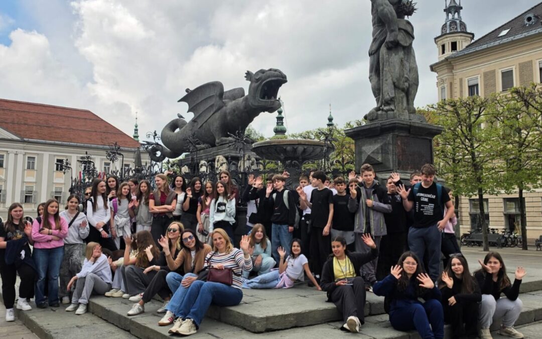 Hribarovi šestaši na terenskoj nastavi u Klagenfurtu